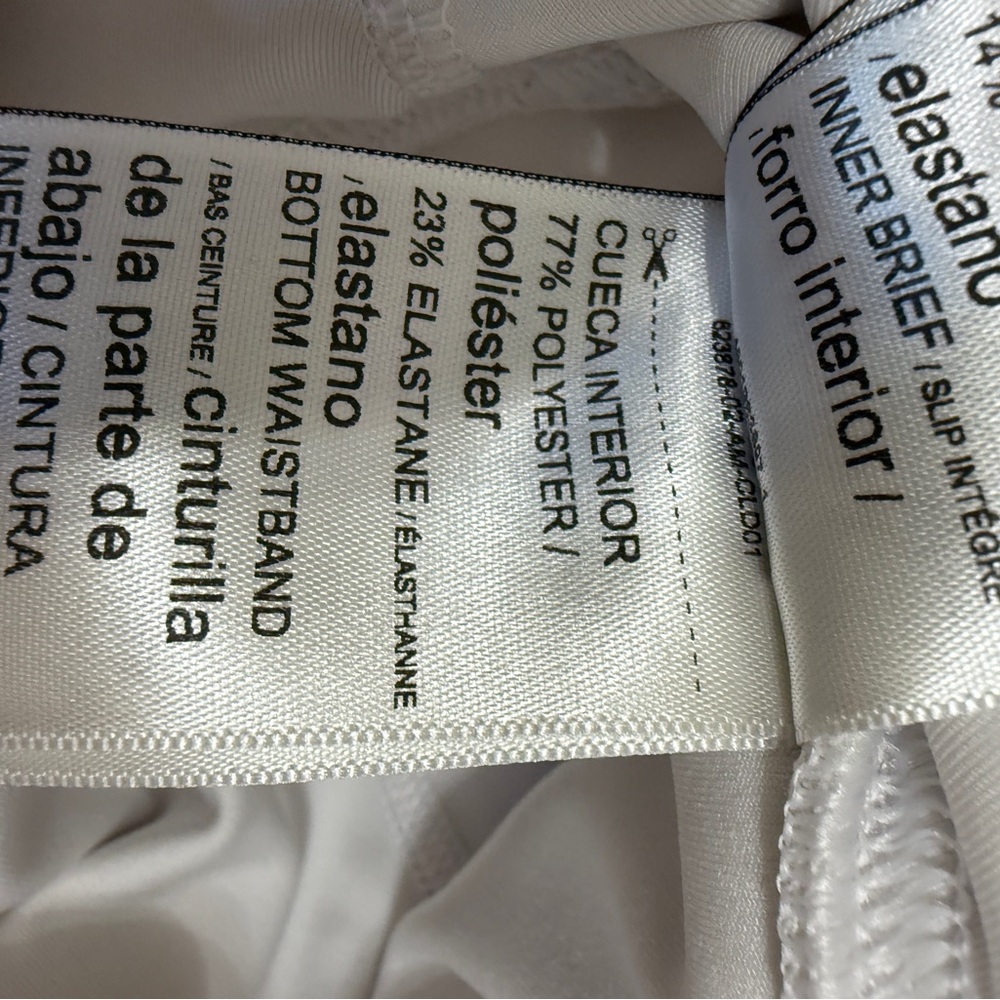 Puma - Women’s Classic White Tennis and Golf Skort - Size Medium - Picture 6 of 6